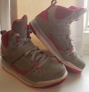 Nike Jordan Flight Hightop sz 2 youth